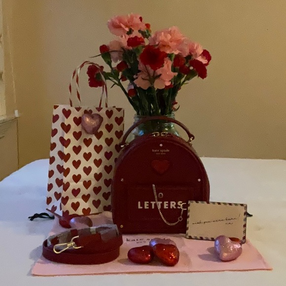 ❤️💖 KATE SPADE YOURS TRULY 3D MAILBOX BAG ❤️💖 NWT ❤️ - Picture 2 of 16